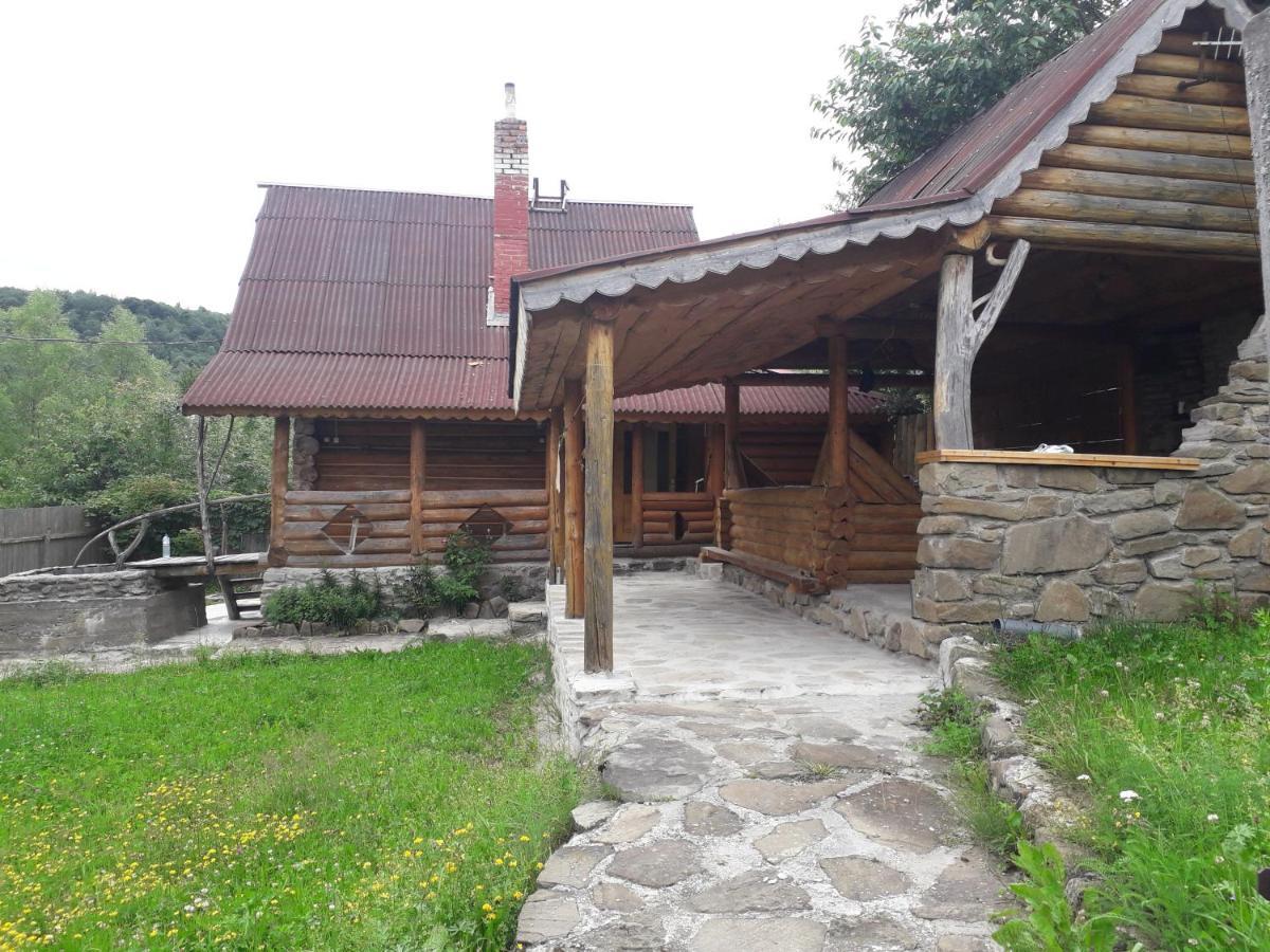 "Бджілка" І " Садиба Для Відпочинку" Lyuta Extérieur photo