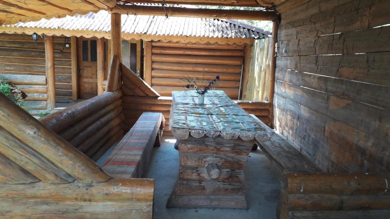 "Бджілка" І " Садиба Для Відпочинку" Lyuta Extérieur photo