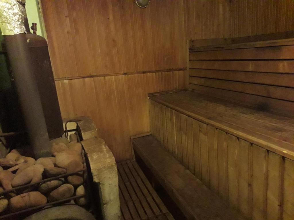 "Бджілка" І " Садиба Для Відпочинку" Lyuta Extérieur photo